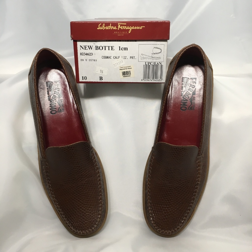 Ferragamo Boutique - Cognac Lizard Pattern Loafers - Picture 2 of 5